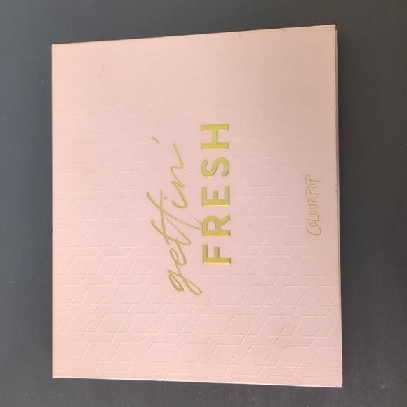 Colourpop Gettin' Fresh palette - Picture 3 of 7